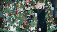 Clinton with Christmas tree